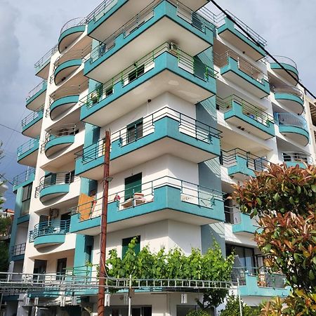 Onde Del Mare Apartment Sarande Bagian luar foto