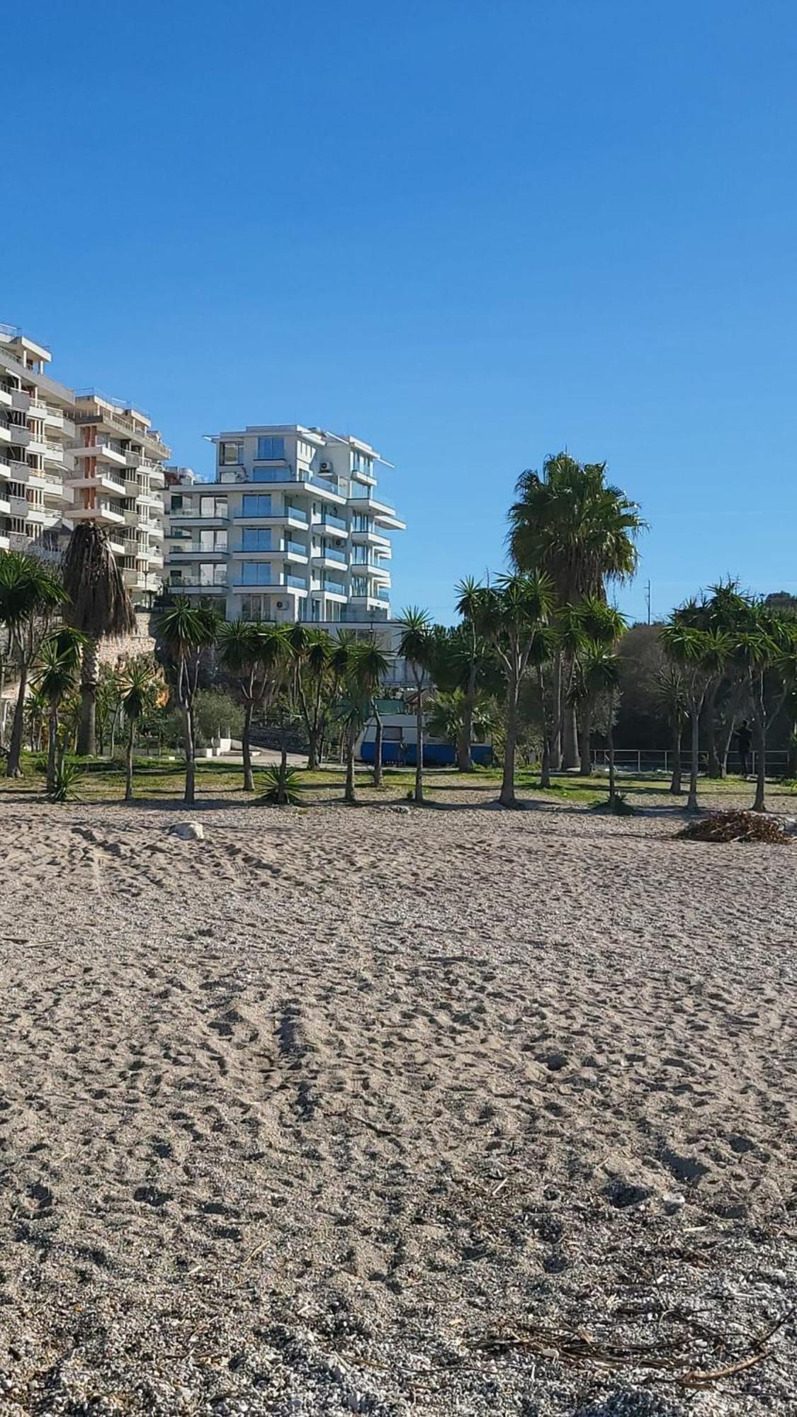Onde Del Mare Apartment Sarande Bagian luar foto