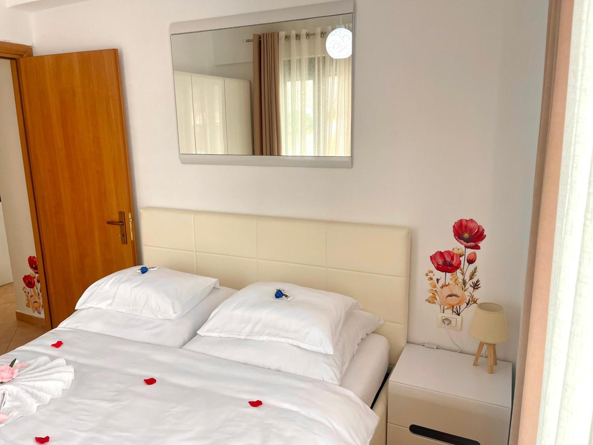 Onde Del Mare Apartment Sarande Bagian luar foto