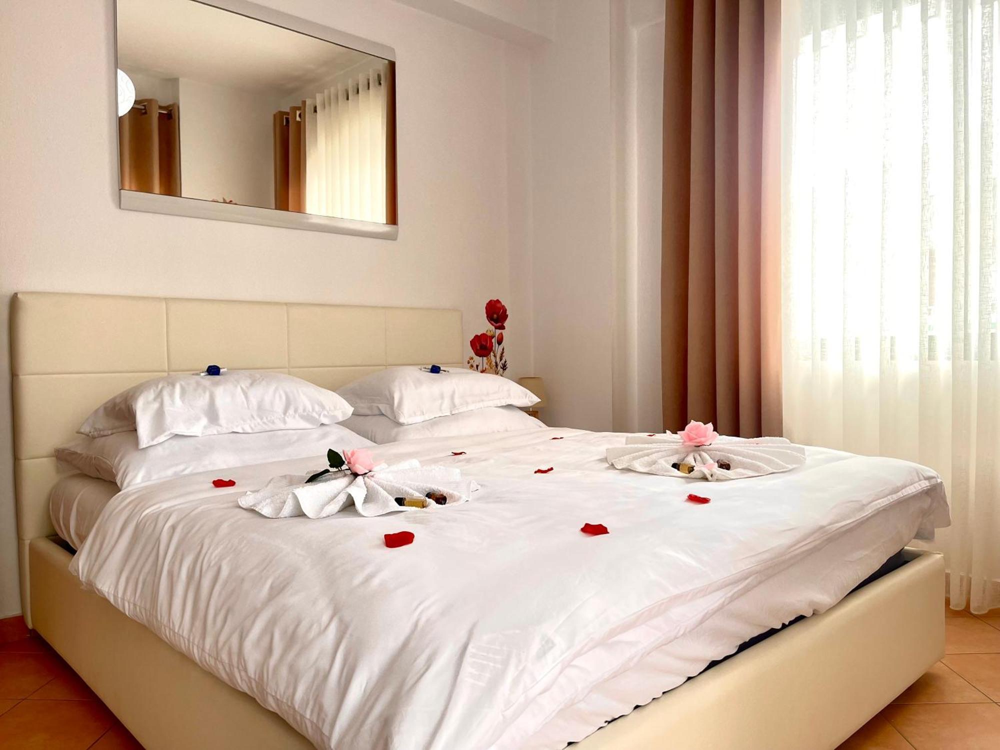 Onde Del Mare Apartment Sarande Bagian luar foto