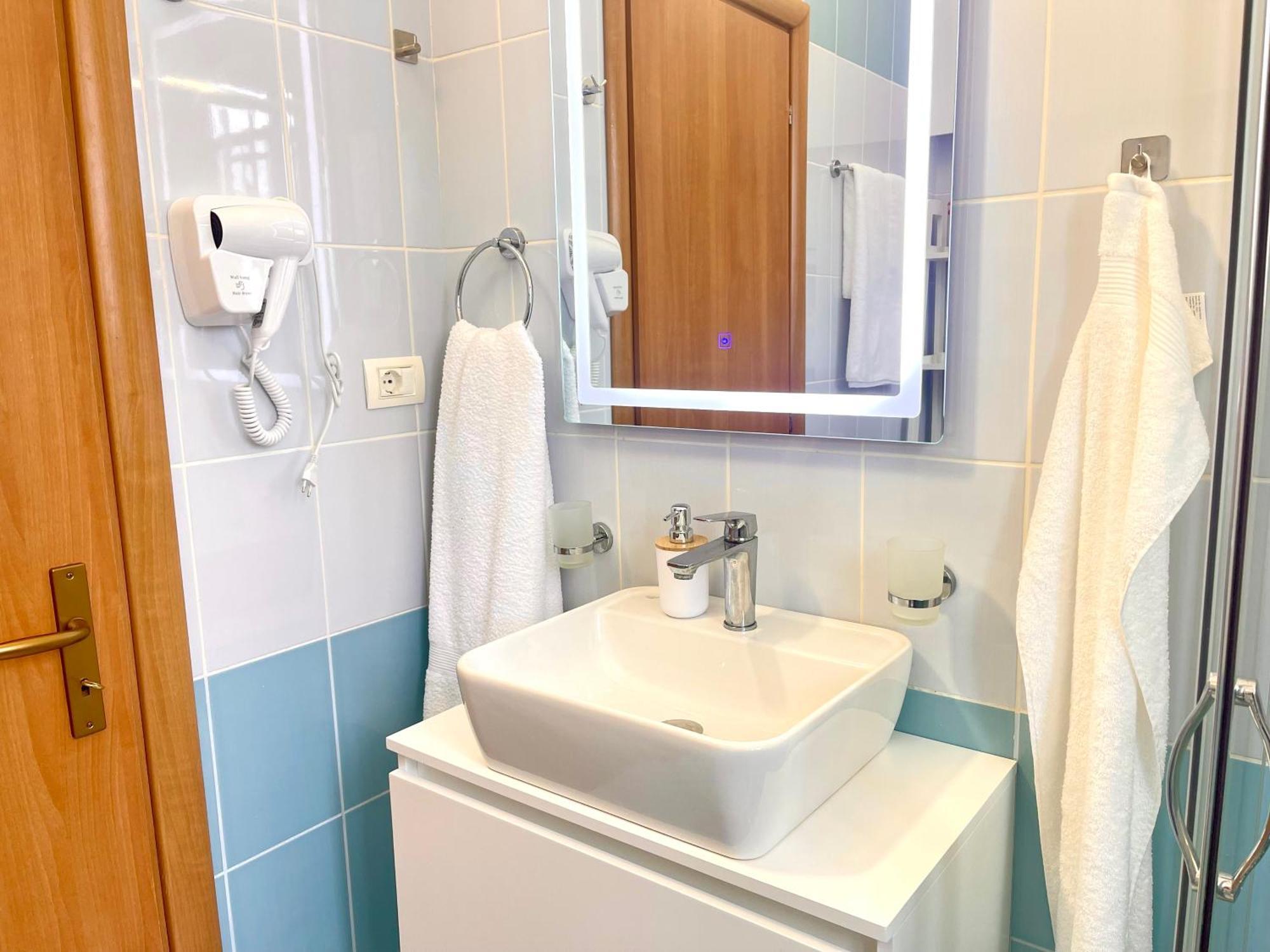 Onde Del Mare Apartment Sarande Bagian luar foto